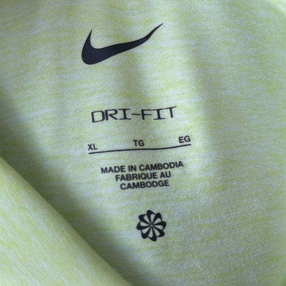 Bundle of men’s gold polo shirts, Nike & Adidas, size XL - Picture 12 of 12